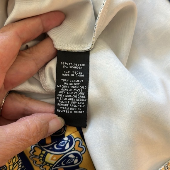 Eci Paisley Pencil Dress - Picture 5 of 10